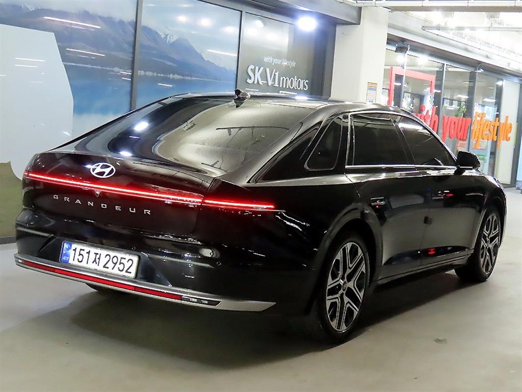 HYUNDAI Grandeur - Vista 4