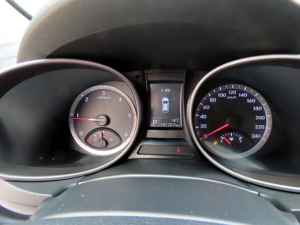 HYUNDAI Santa Fe - Vista 9