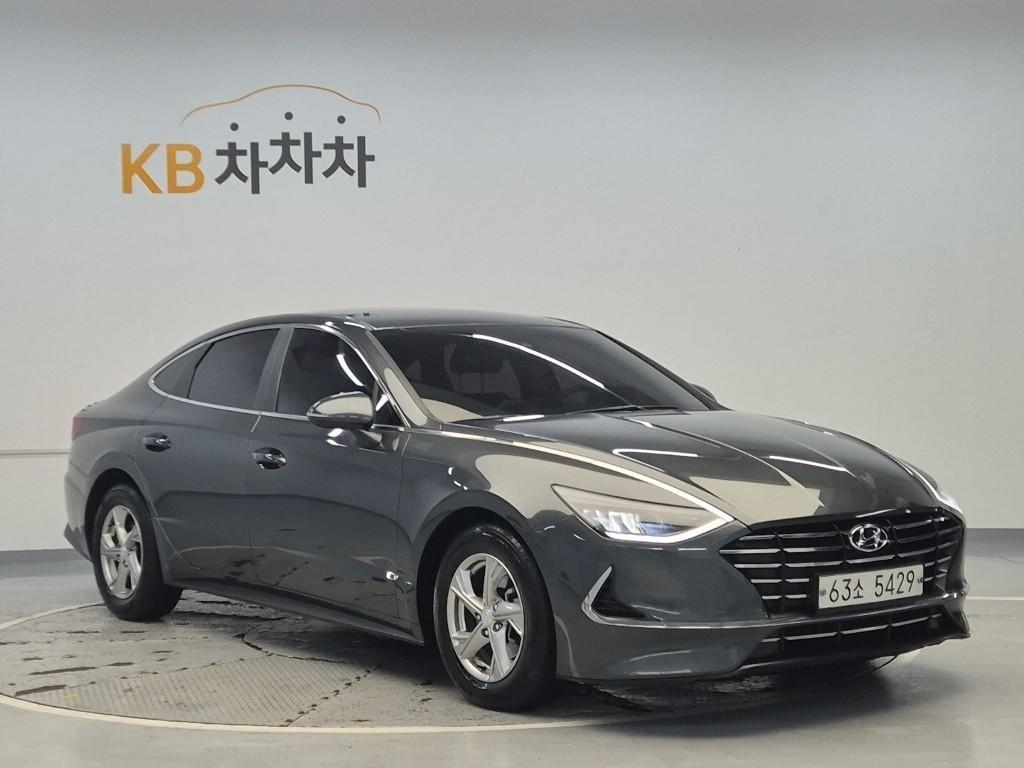 HYUNDAI Sonata - Vista 4