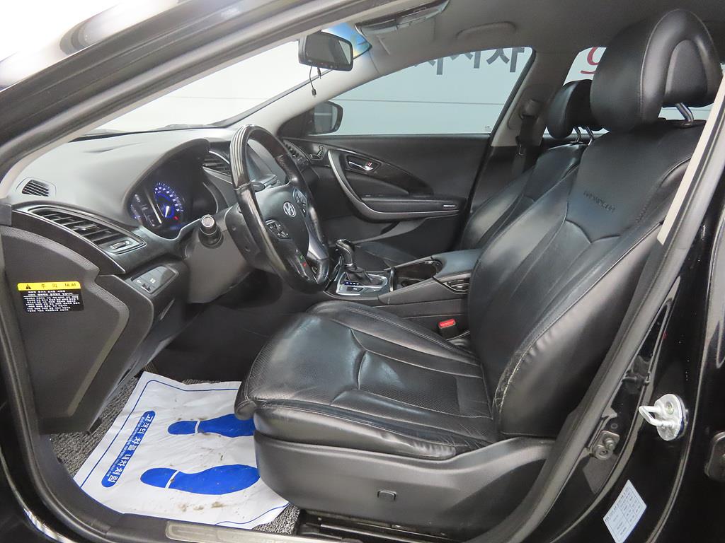 HYUNDAI Grandeur - Vista 5