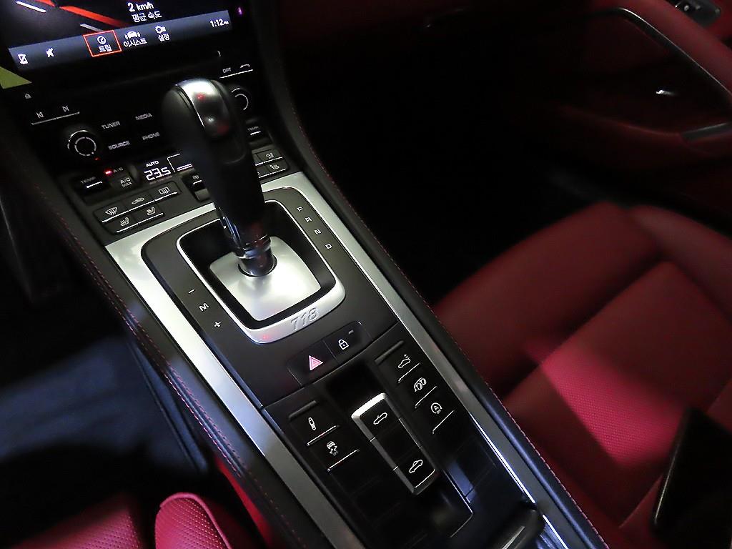 Porsche 718 2022 Gris - Importación desde Corea - HF Imports Iquique - Foto 16