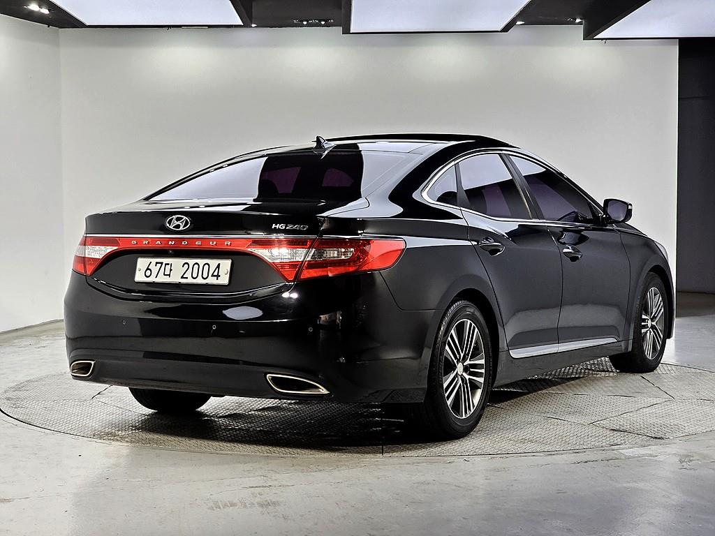 HYUNDAI Grandeur - Vista 4