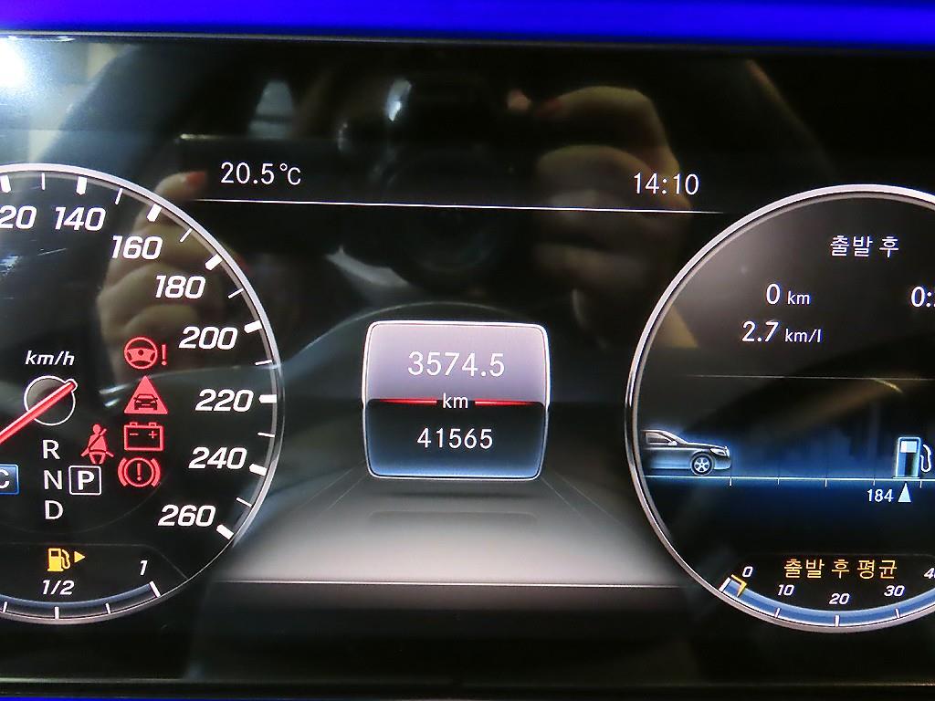 Mercedes Benz E class - Vista 9