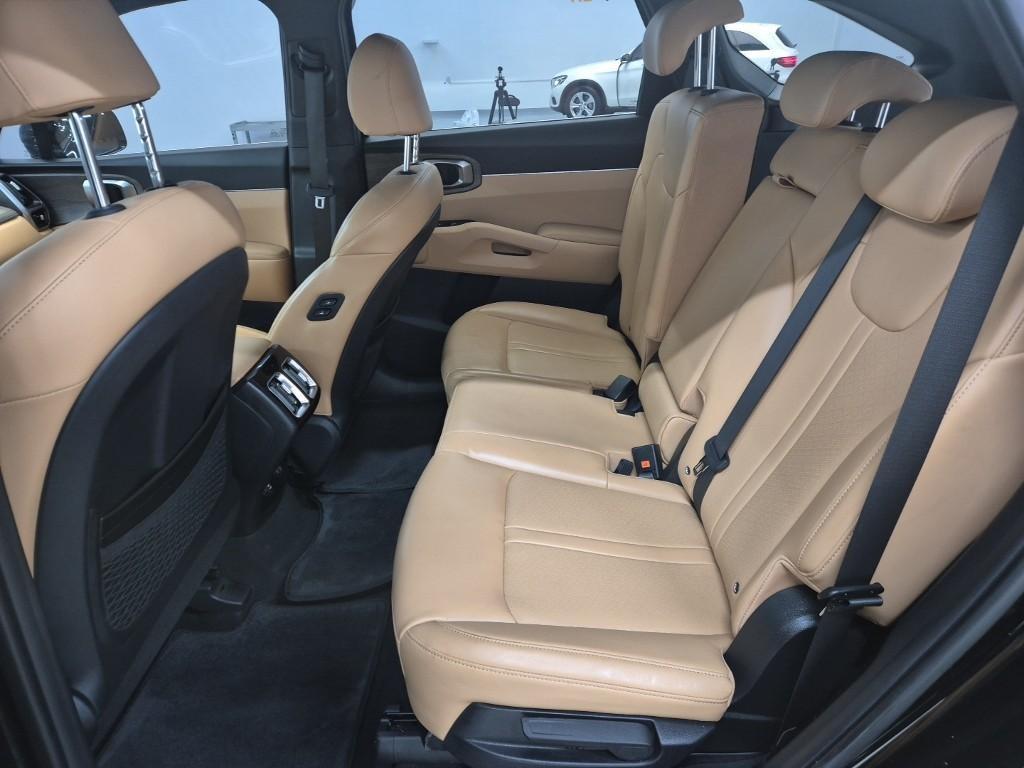 KIA Sorento - Vista 12
