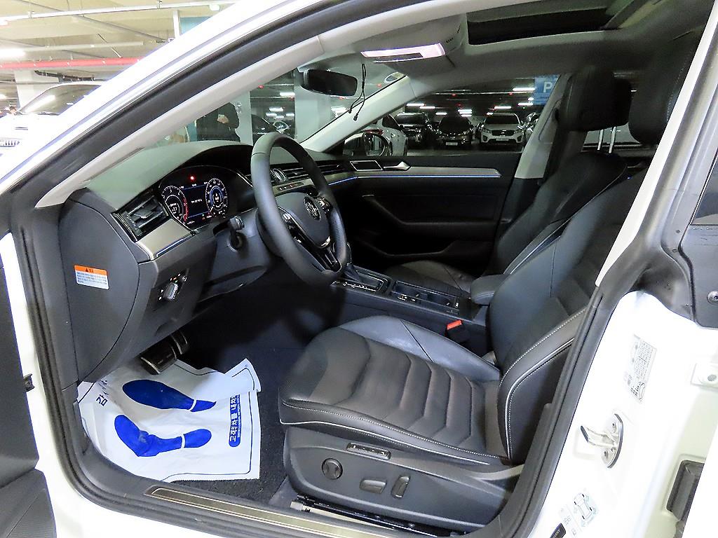 Volkswagen Arteon - Vista 6