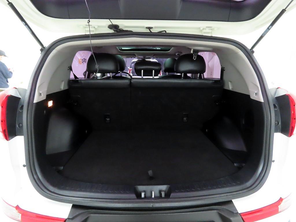 KIA Sportage - Vista 5