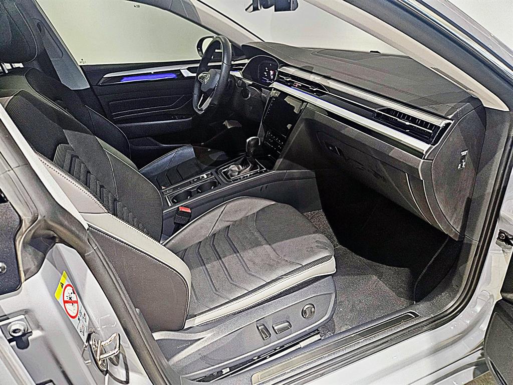 Volkswagen Arteon - Vista 5