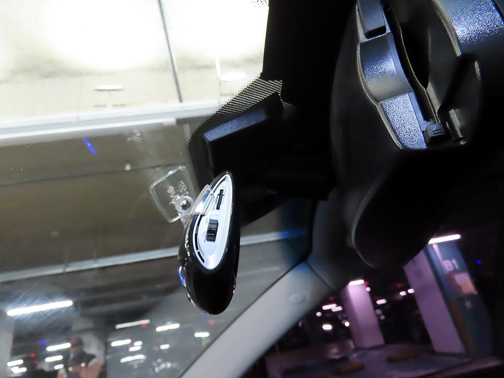 HYUNDAI Genesis 2012 Negro - Importación desde Corea - HF Imports Iquique - Foto 14