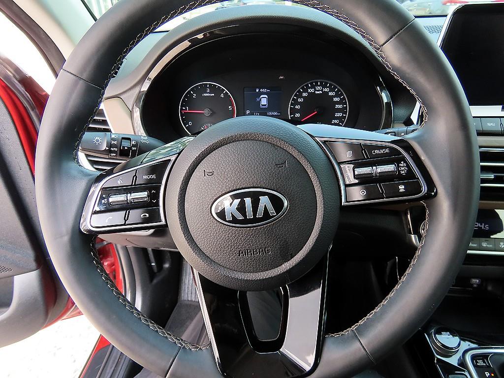 KIA Seltos - Vista 8