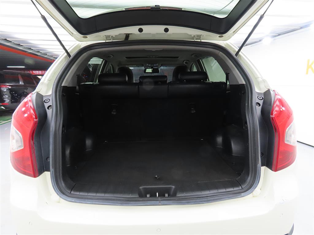 Ssangyong Korando 2015 Blanco - Importación desde Corea - HF Imports Iquique - Foto 18