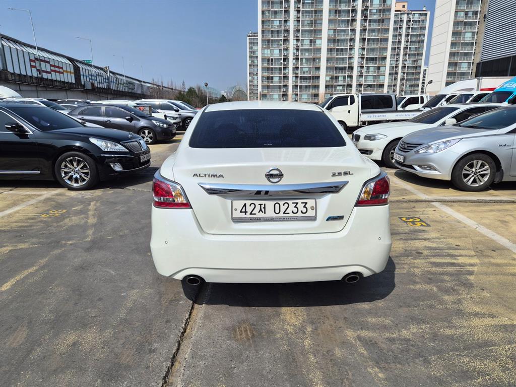 Nissan Altima - Vista 4