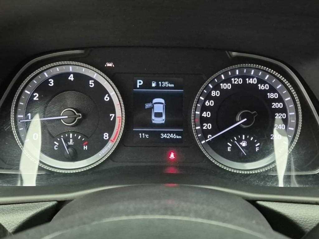 HYUNDAI Sonata - Vista 6