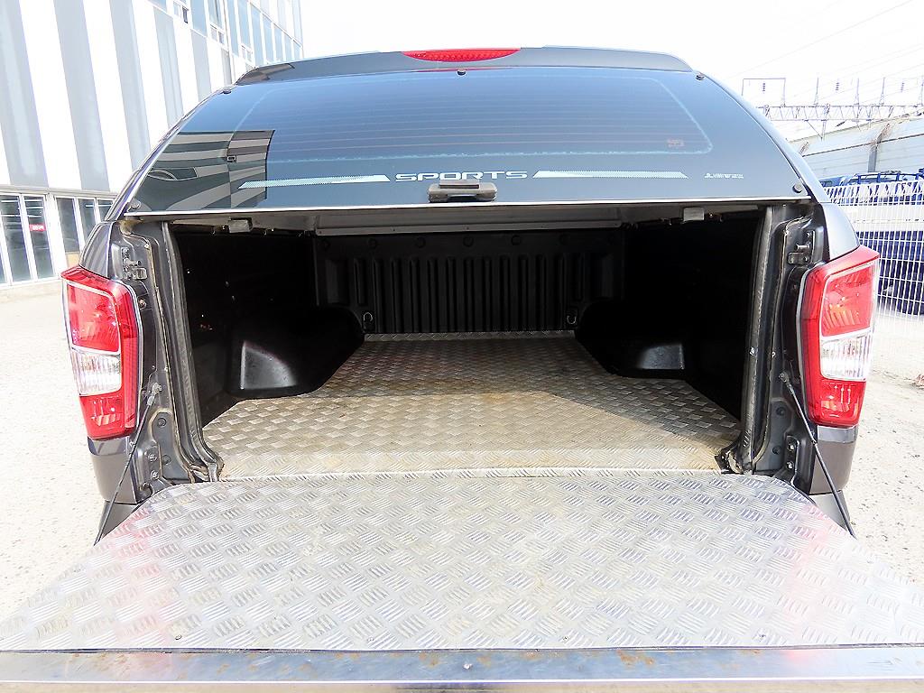 Ssangyong Rexton - Vista 5