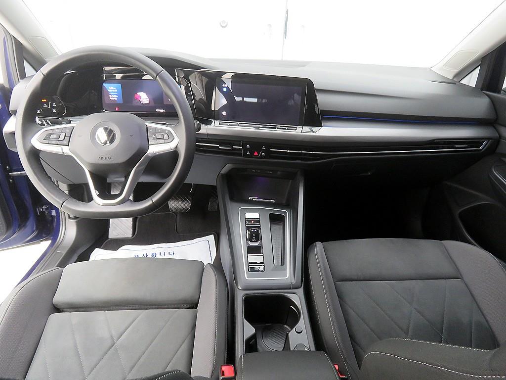 Volkswagen Golf - Vista 8