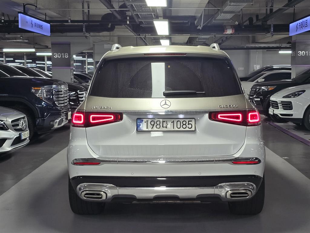 Mercedes Benz GLS Class - Vista 4