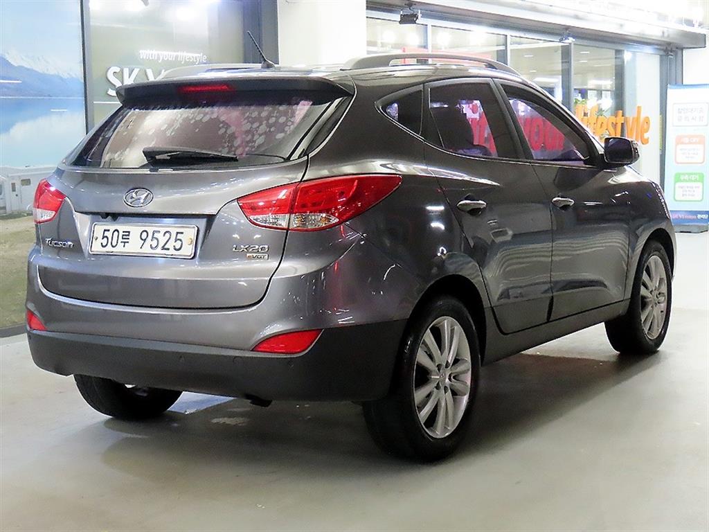 HYUNDAI Tucson - Vista 4