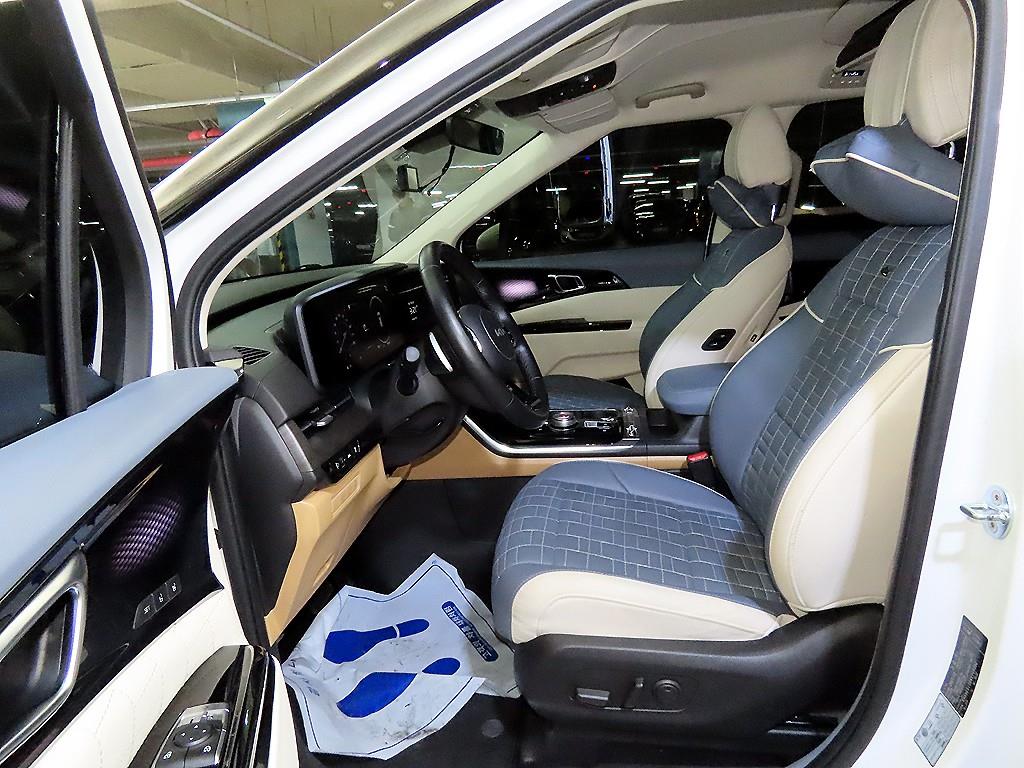 KIA Carnival - Vista 7