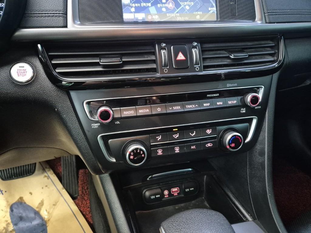 KIA K5 2018 Negro - Importación desde Corea - HF Imports Iquique - Foto 13