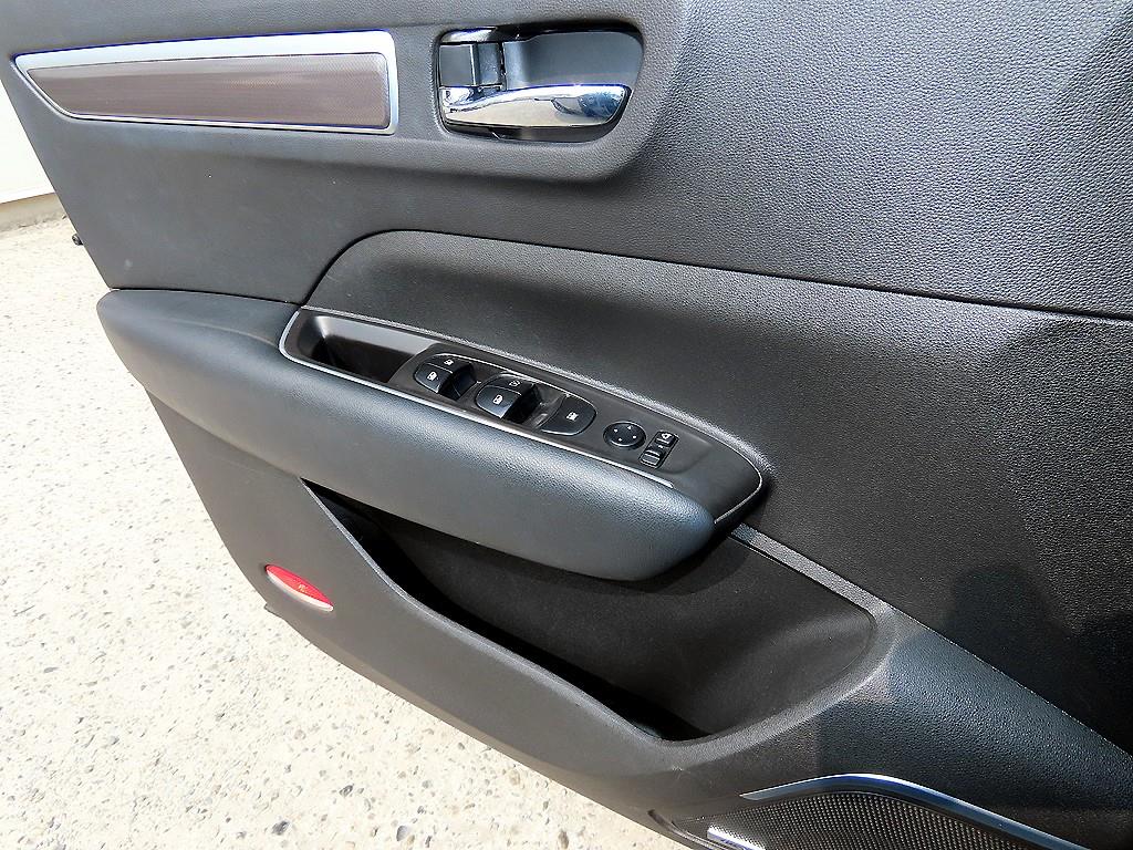 SAMSUNG QM6 - Vista 11