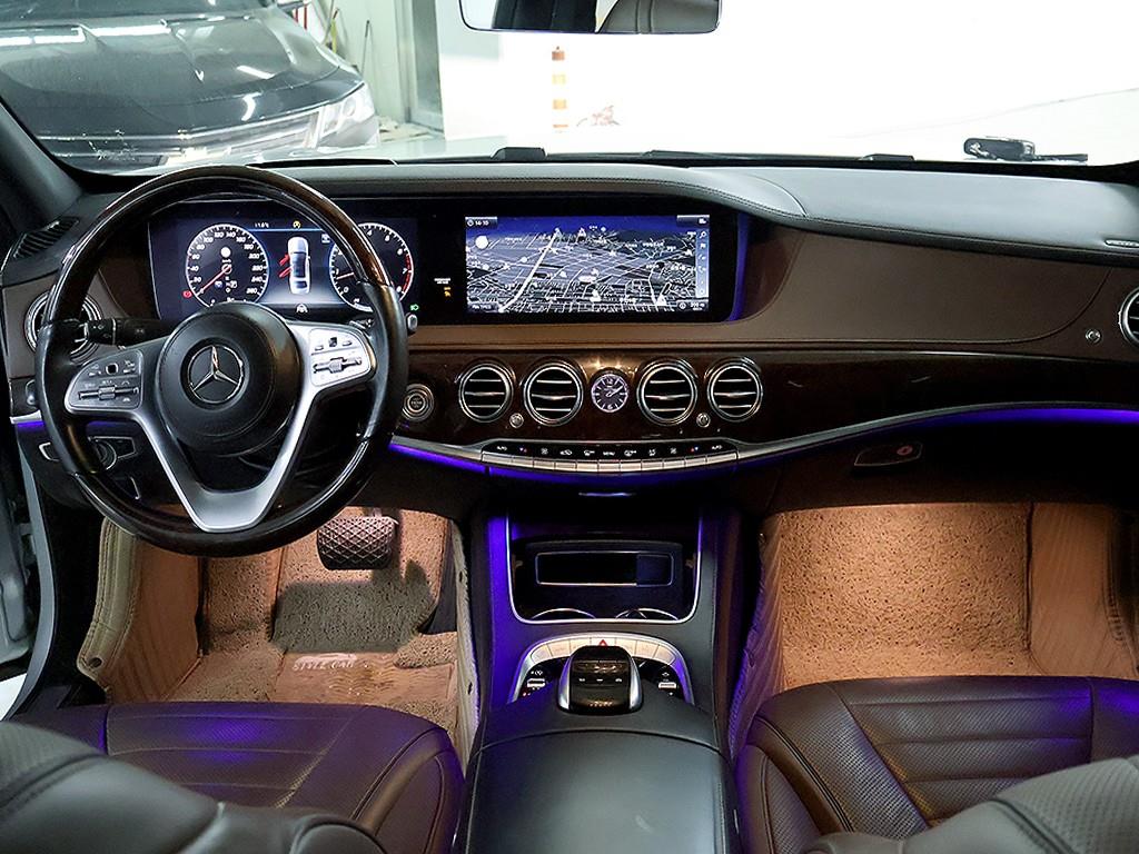 Mercedes Benz S Class - Vista 9