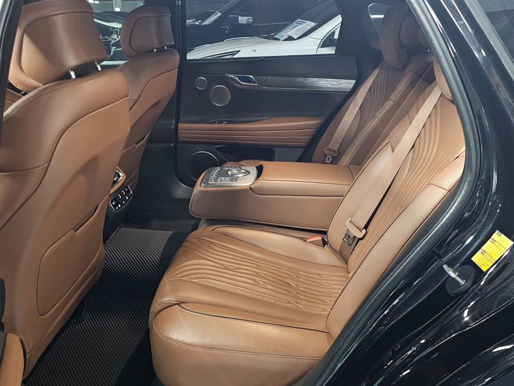 Genesis G80 - Vista 7