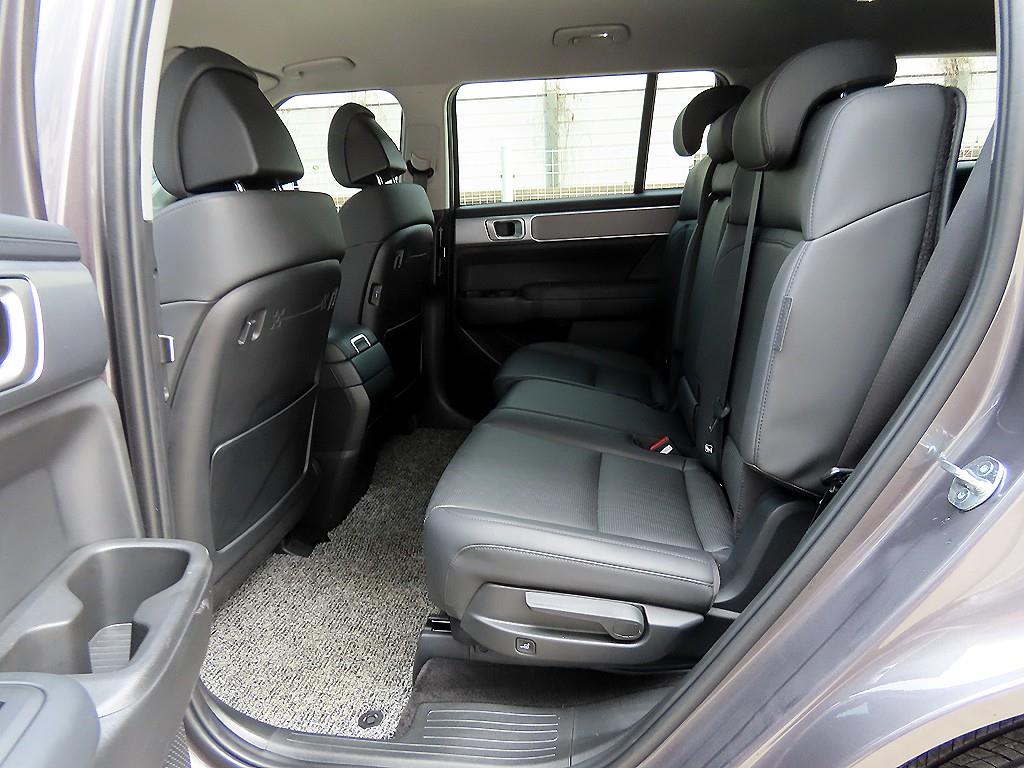 HYUNDAI Santa Fe - Vista 6