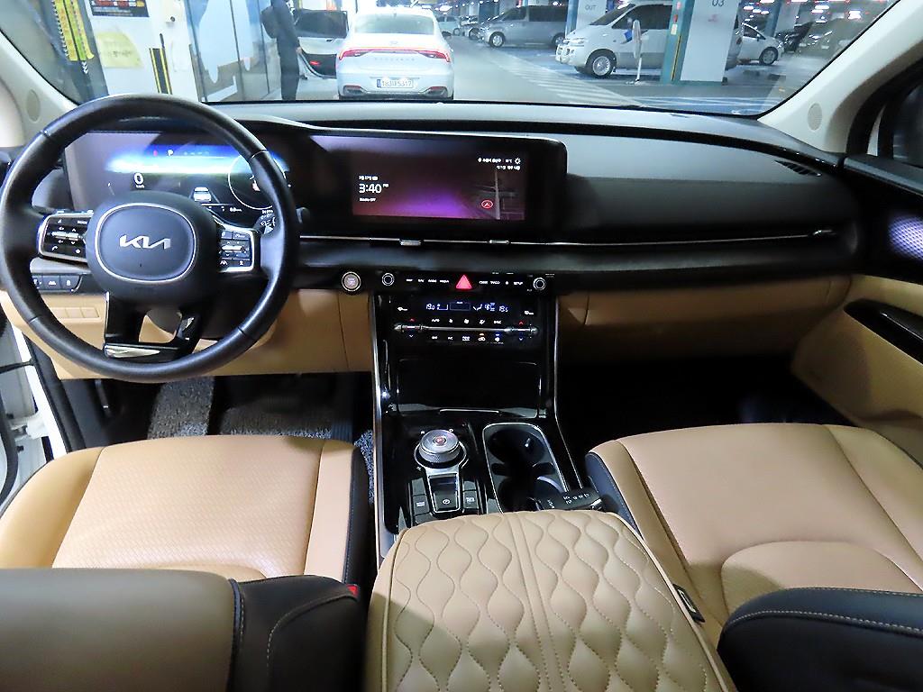 KIA Carnival - Vista 10