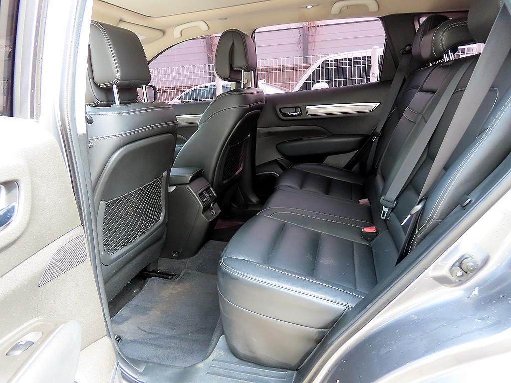 SAMSUNG QM6 - Vista 6