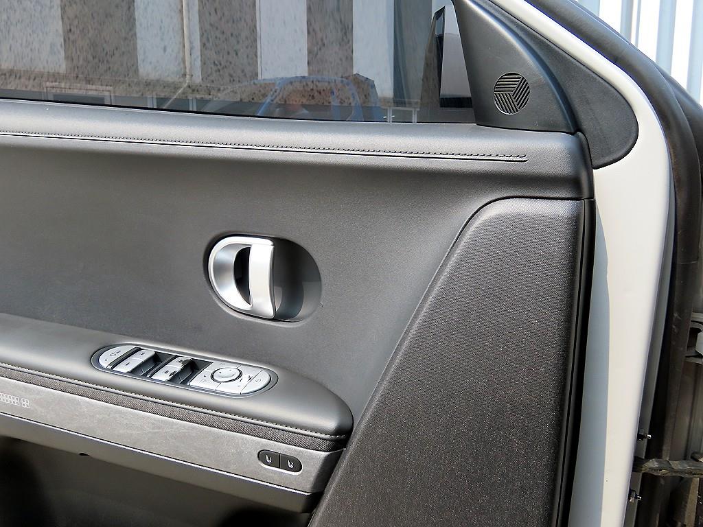 HYUNDAI Ioniq 5 - Vista 12