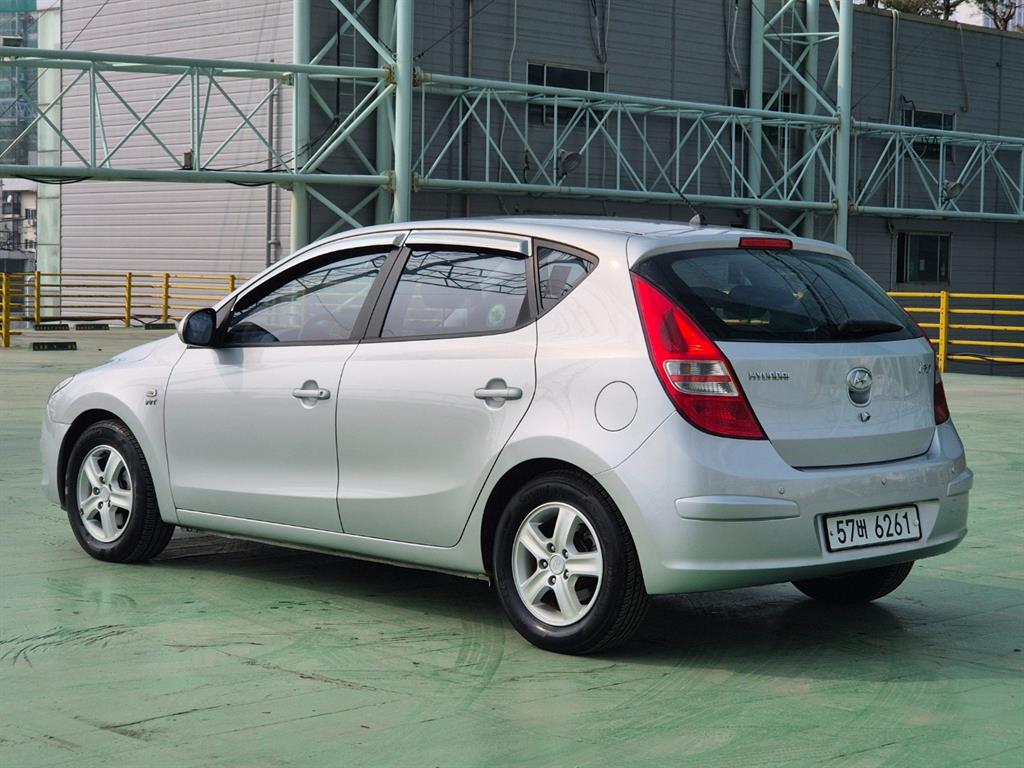 HYUNDAI i30 - Vista 2