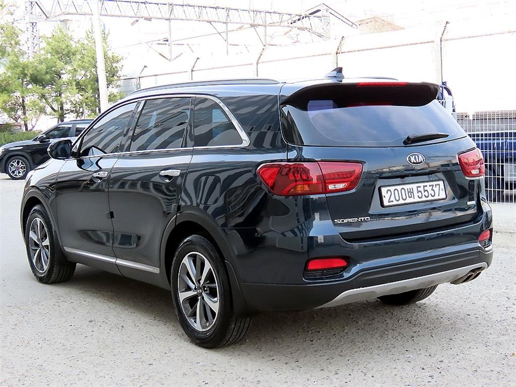 KIA Sorento - Vista 3