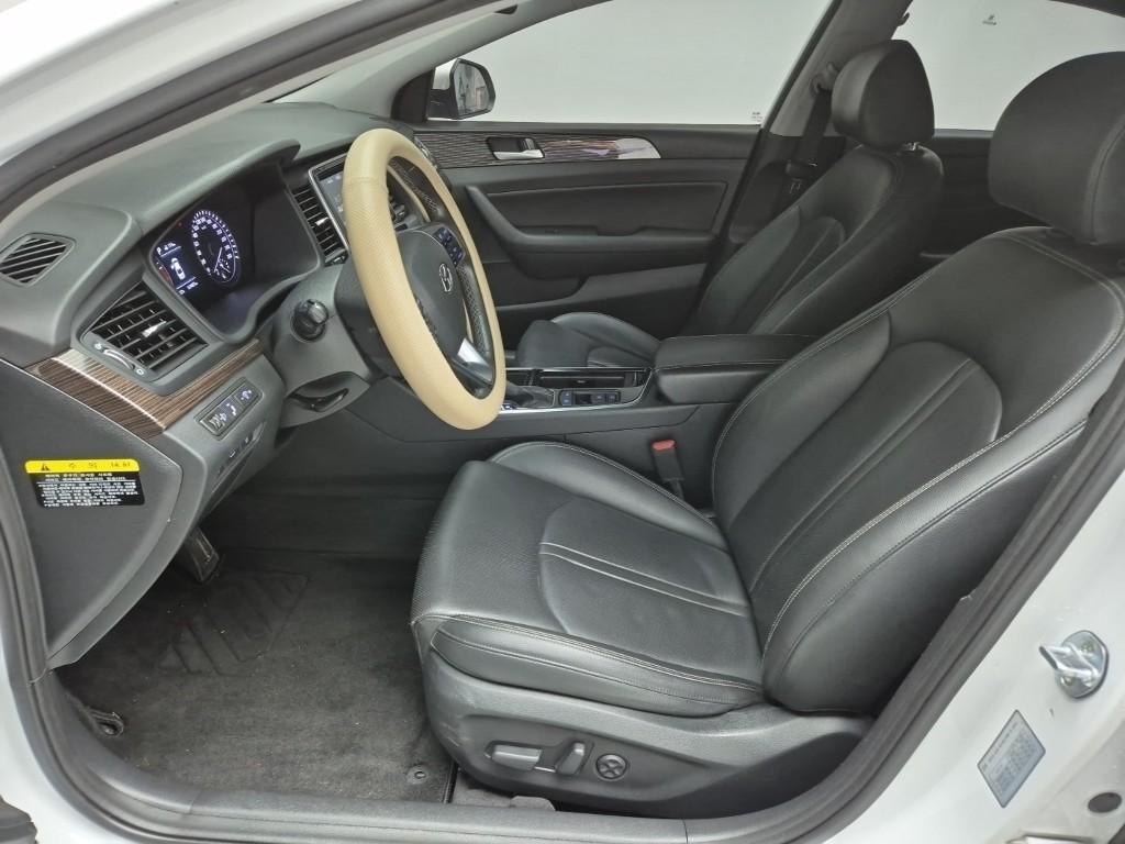 HYUNDAI Sonata - Vista 11