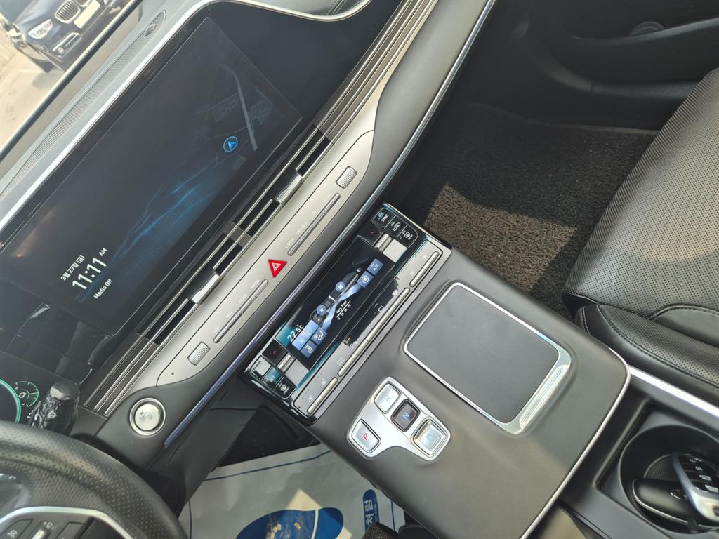 HYUNDAI Grandeur - Vista 12