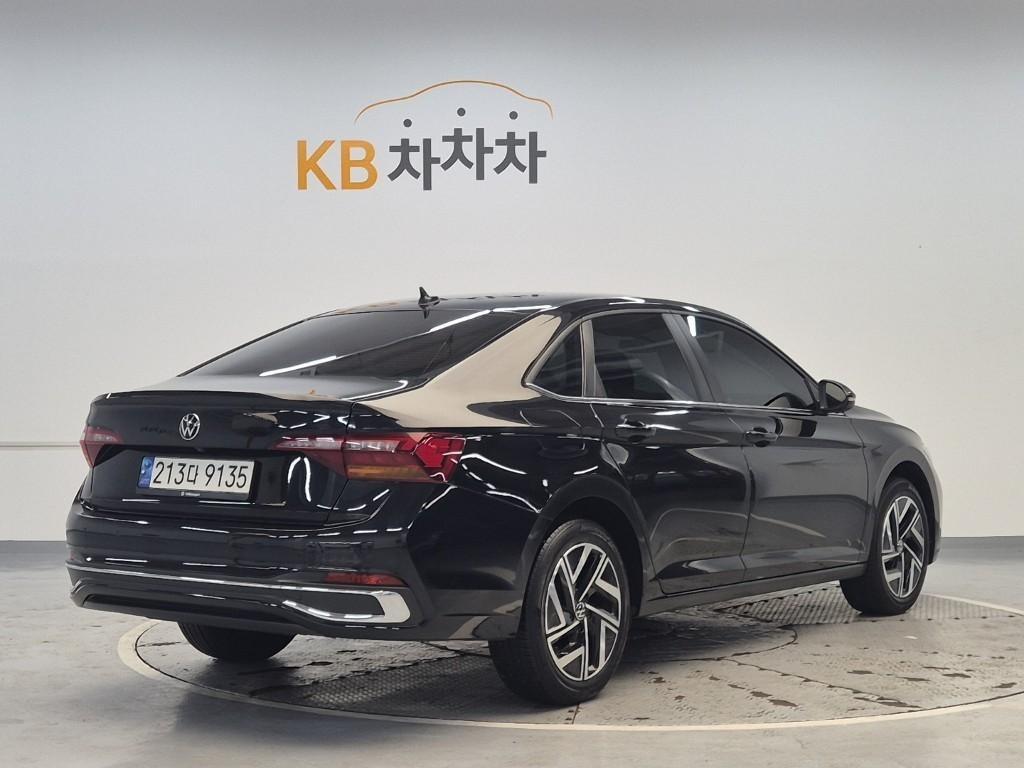 Volkswagen Jetta - Vista 4