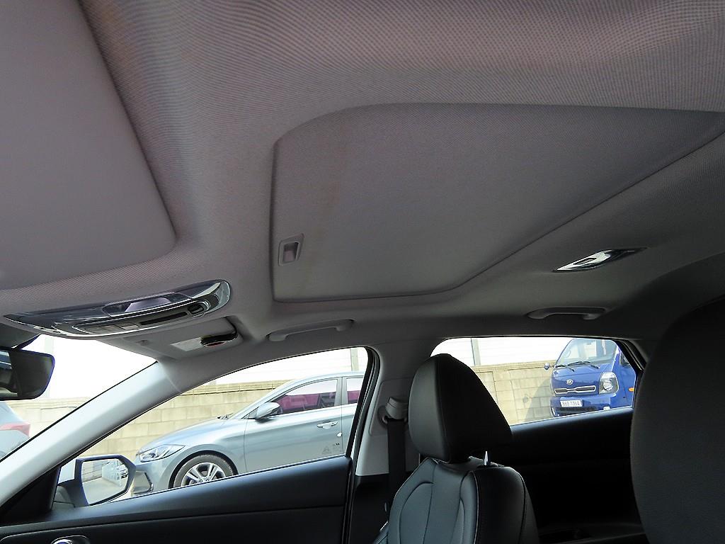 HYUNDAI Avante 2023 Blanco - Importación desde Corea - HF Imports Iquique - Foto 18