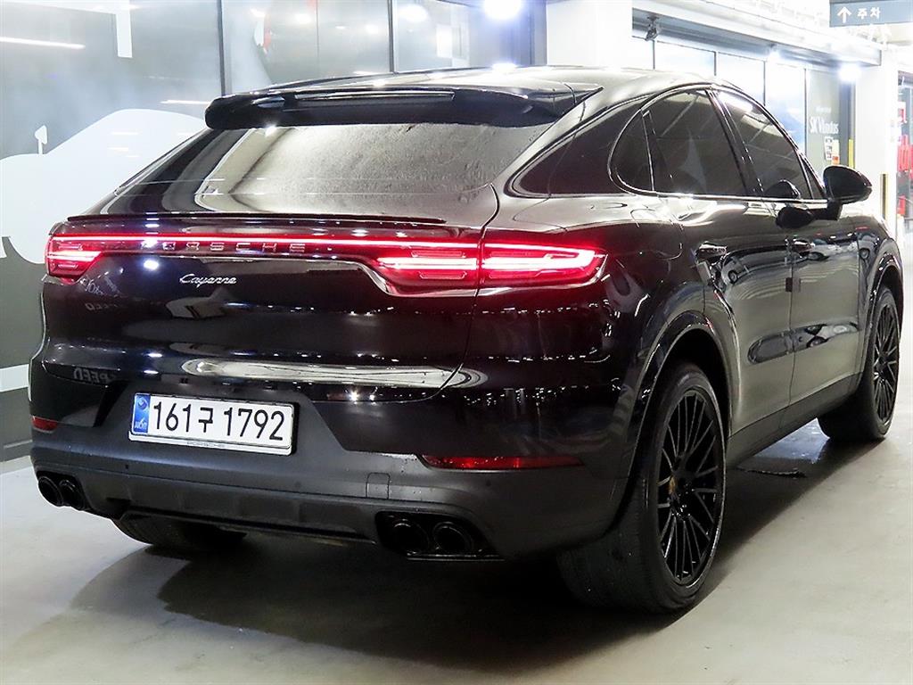 Porsche Cayenne - Vista 4