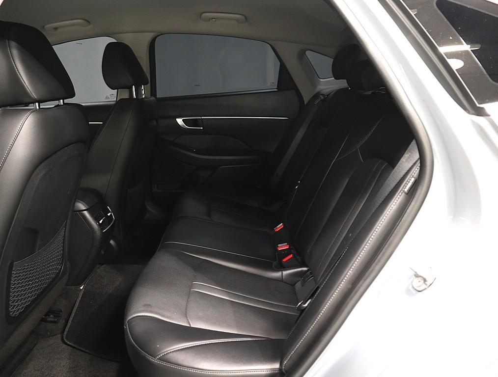 HYUNDAI Sonata - Vista 10