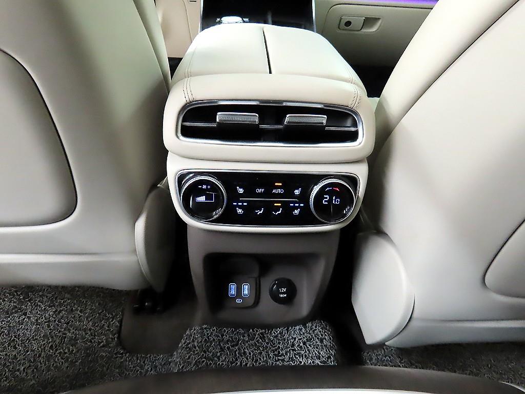 Genesis GV80 - Vista 12