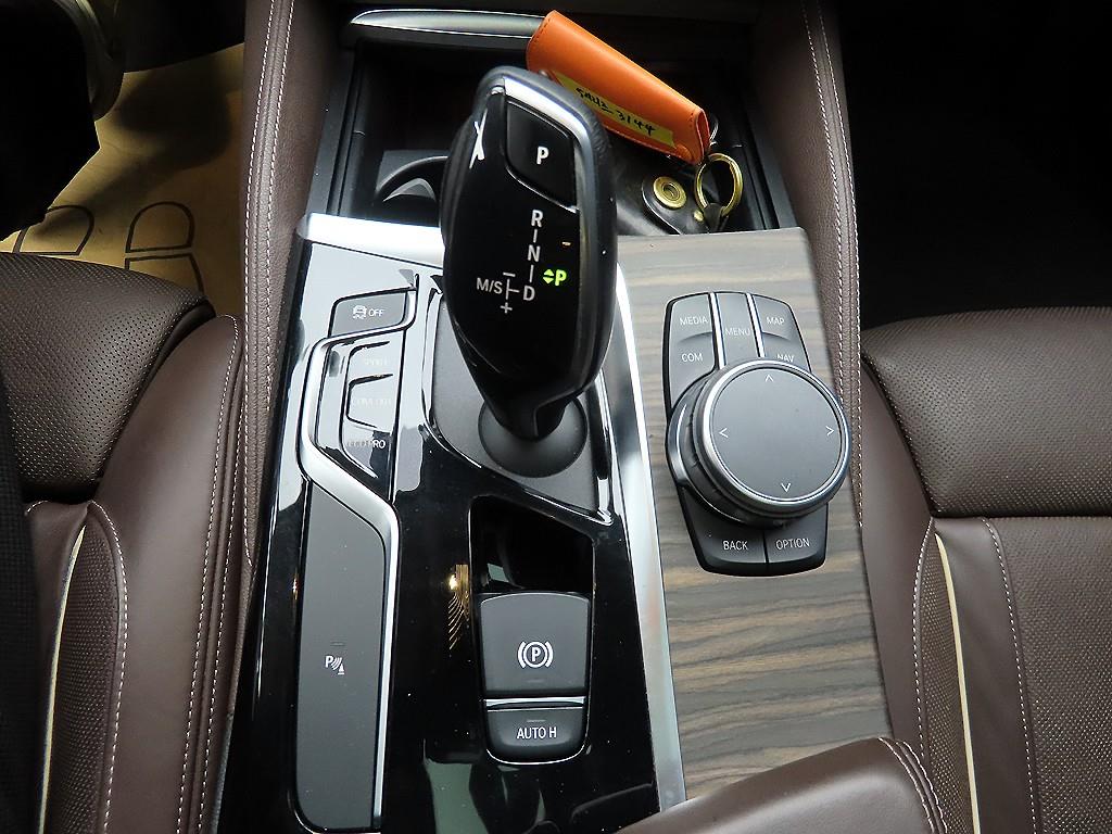 BMW 5 Series - Vista 10