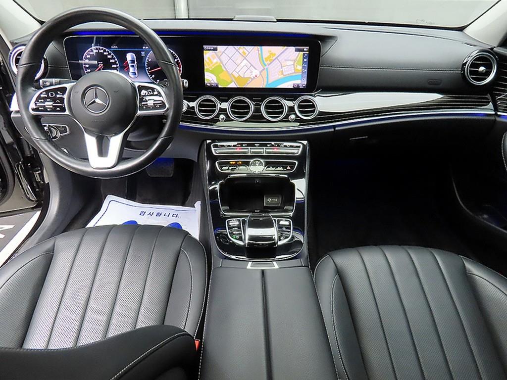 Mercedes Benz E class - Vista 7