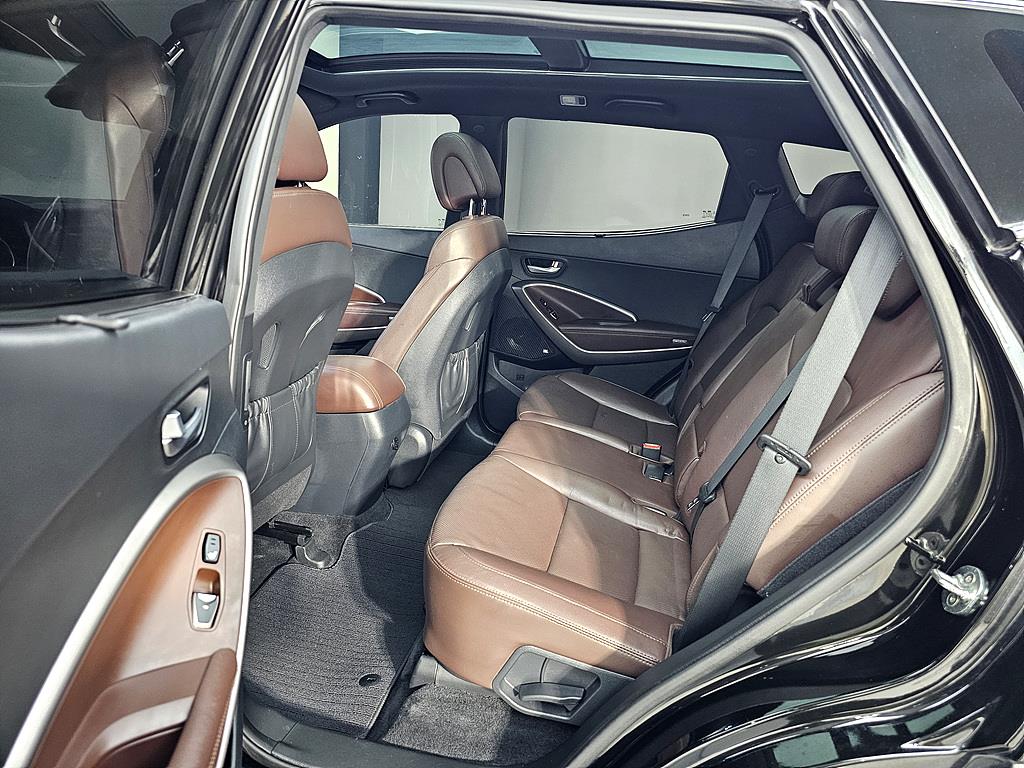 HYUNDAI Santa Fe - Vista 9
