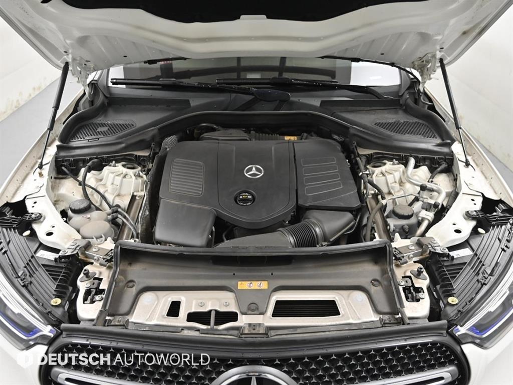 Mercedes Benz GLC Class - Vista 6