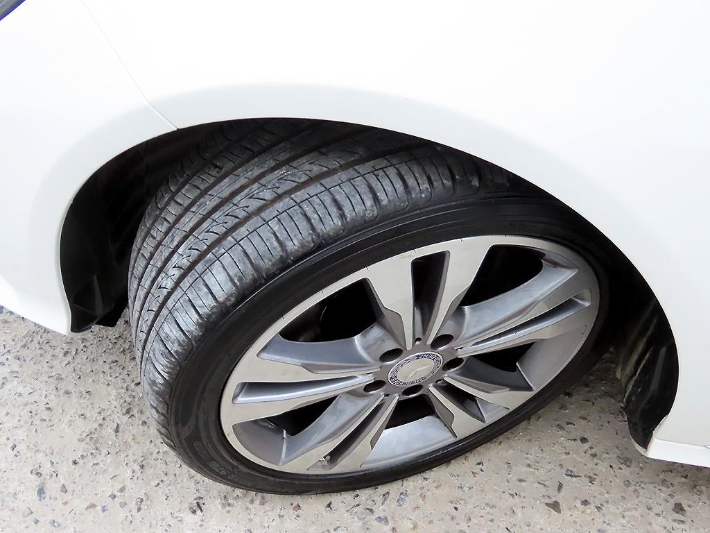 Mercedes Benz E class 2014 Blanco - Importación desde Corea - HF Imports Iquique - Foto 20