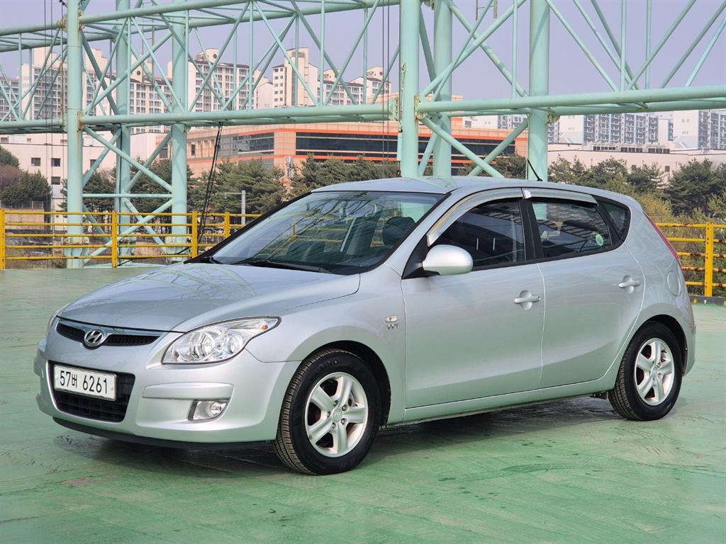 HYUNDAI i30 2009 Plateado - Importación desde Corea - HF Imports Iquique - Foto 1