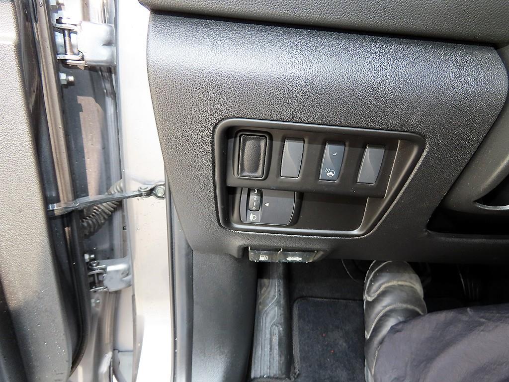 SAMSUNG QM6 - Vista 12