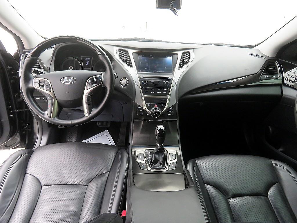 HYUNDAI Grandeur - Vista 7