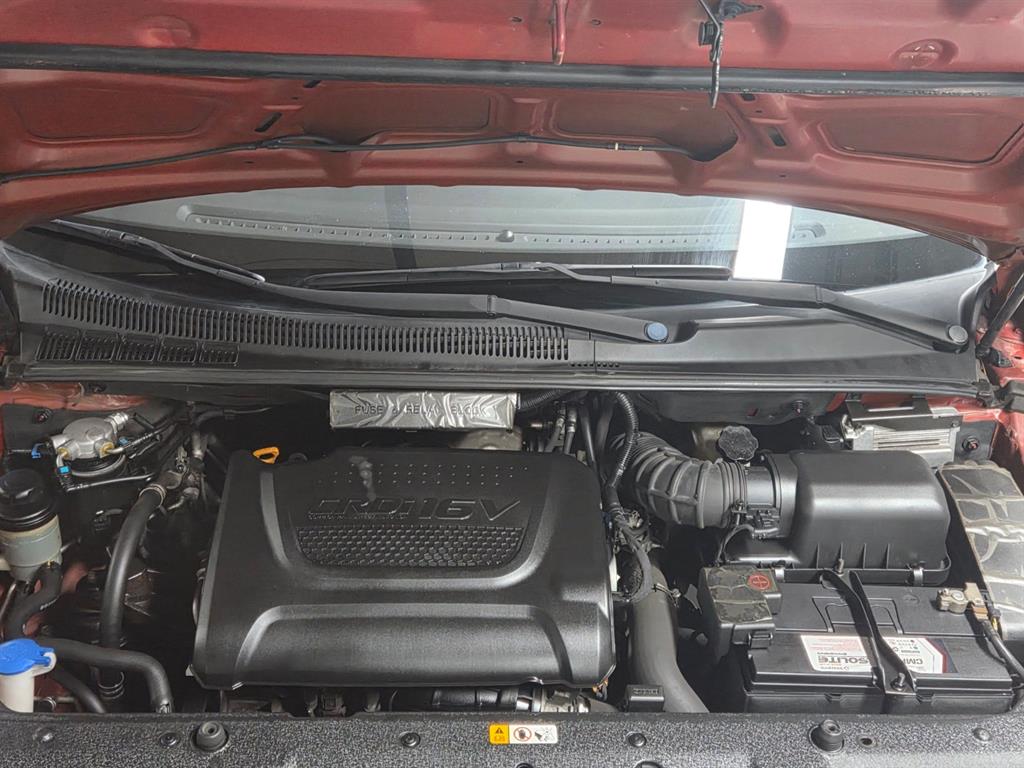 KIA Carnival - Vista 6