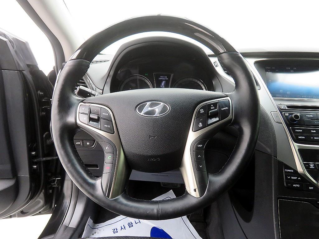 HYUNDAI Grandeur - Vista 9