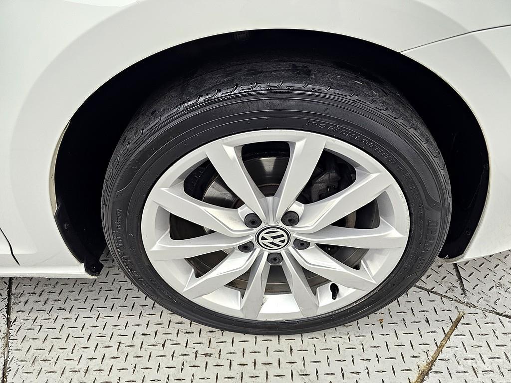 Volkswagen Golf 2016 Blanco - Importación desde Corea - HF Imports Iquique - Foto 20