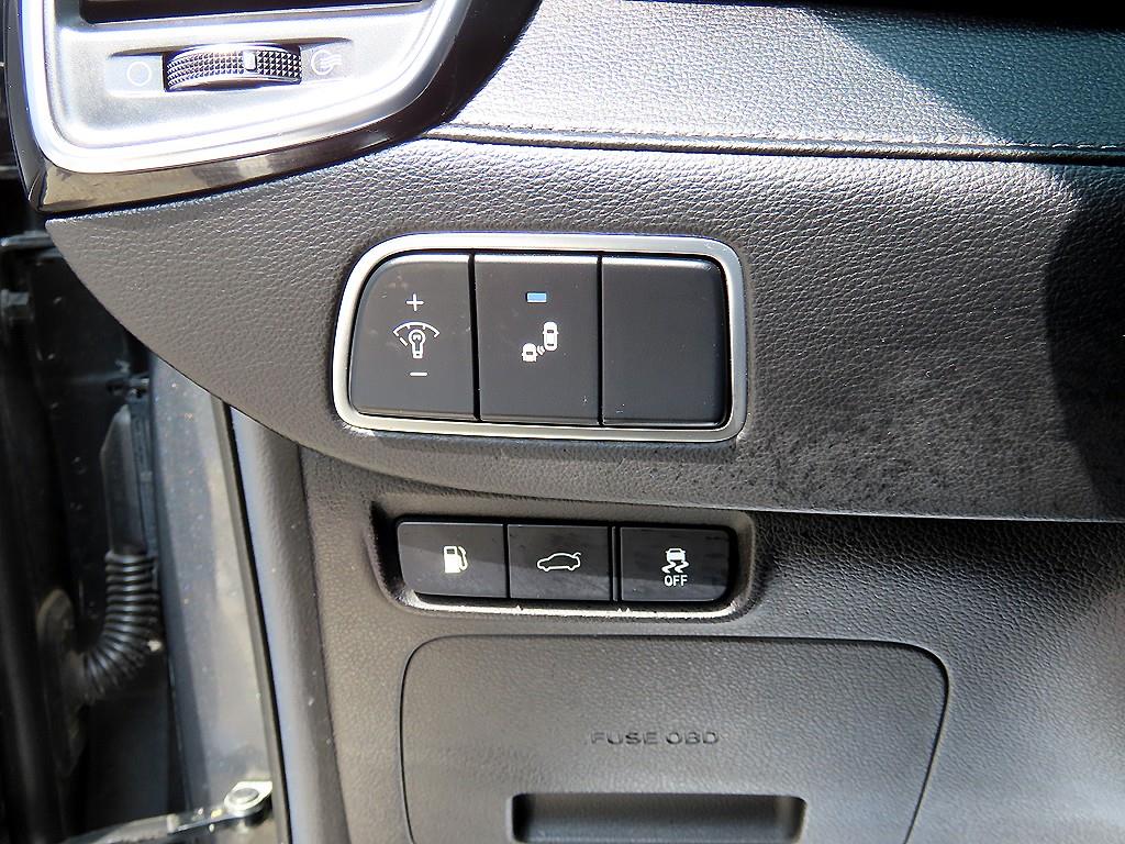 HYUNDAI Grandeur - Vista 12